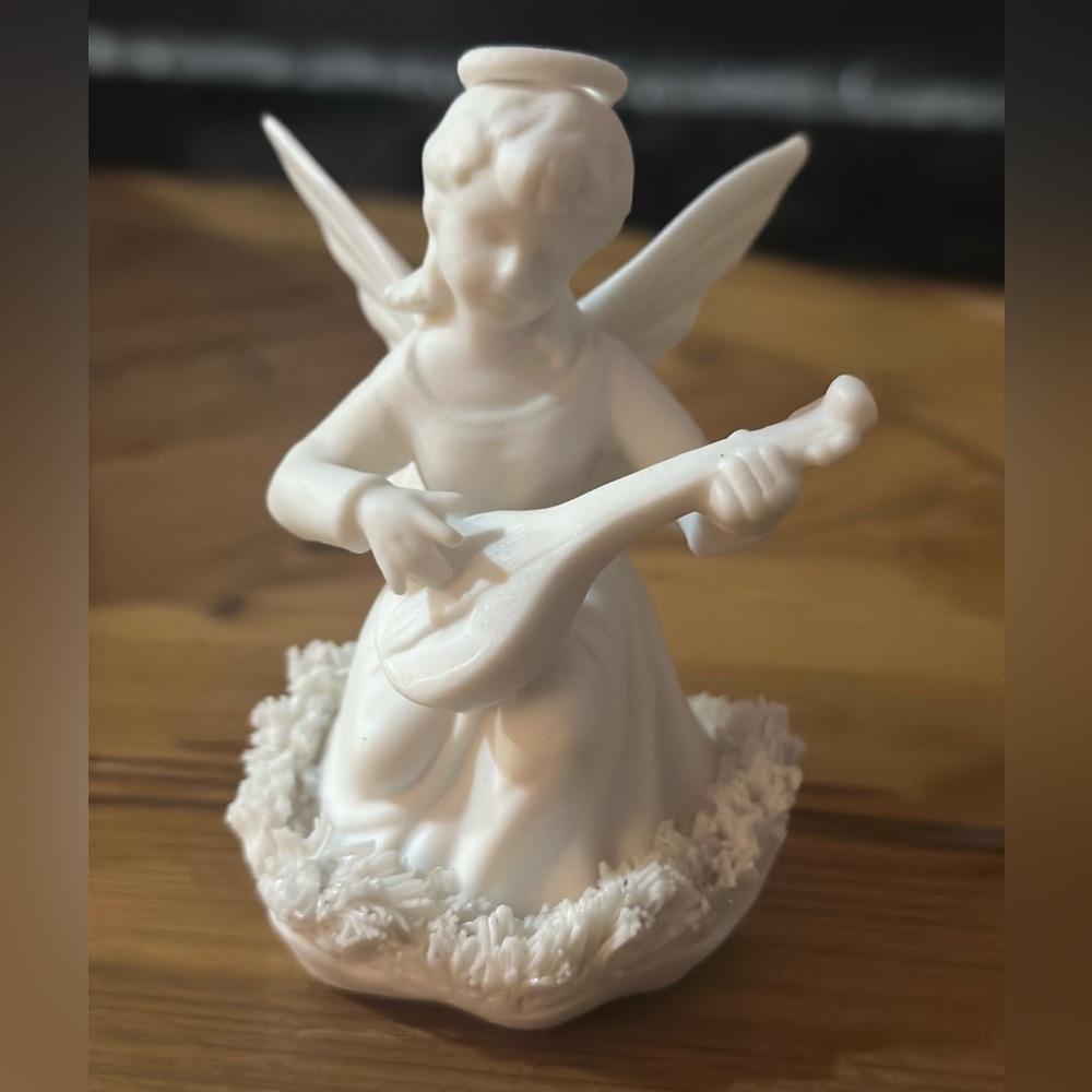 Lenwile China Ardalt Japan Angel Playing Mandolin Figurine with Spaghetti Lace - Picture 7 of 8